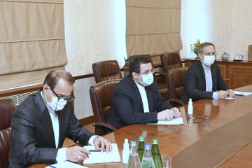 Azerbaijani FM receives Iran’s ambassador Javad Jahangirzade on occasion of expiry of his diplomatic tenure
