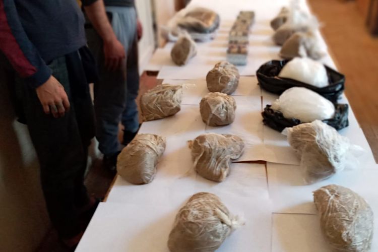 Azerbaijani SBS prevents smuggling of 25 kg of drugs from Iran 