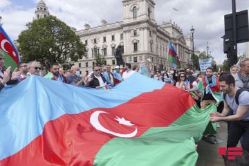 Azerbaijanis protest against Armenian aggression in London - UPDATED - PHOTO