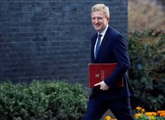 Britain has no alternative to quarantine yet, minister says