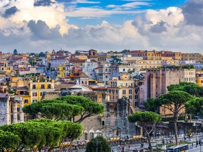 Italy extends state of emergency until mid-October