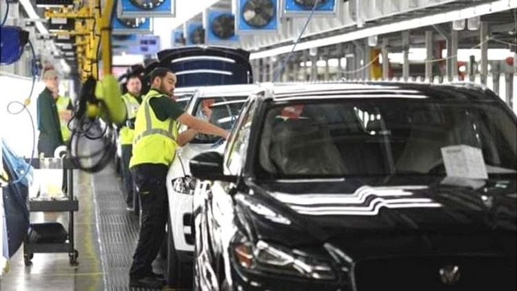 UK car production slumps to lowest level since 1954