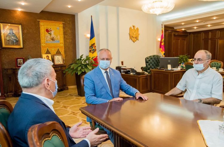 Moldovan President meets with representatives of the Azerbaijani and Armenian Diasporas