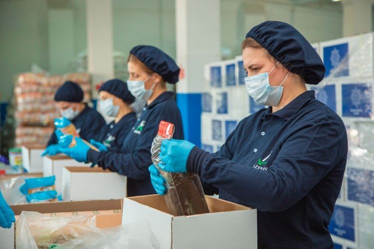 Heydar Aliyev Foundation delivers holiday shares to low-income families 