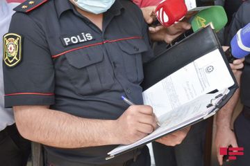 Baku Police starts raids against people not wearing mask - UPDATED - PHOTOSESSION