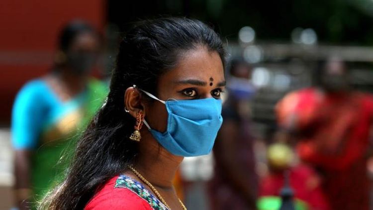 India adds 206 COVID-19 deaths, total tops 7,000