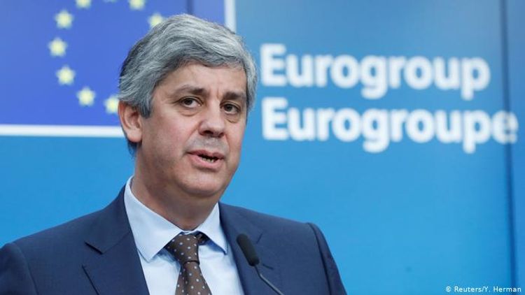 Portugal finance chief and Eurogroup chair quits government