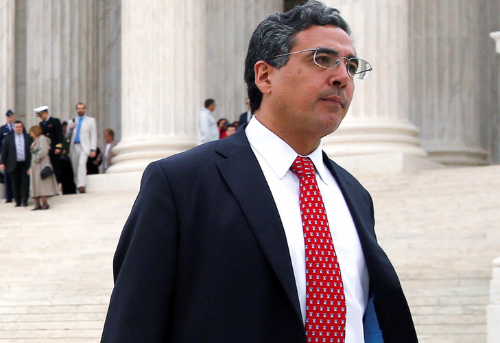 White House's top lawyer at the Supreme Court to resign