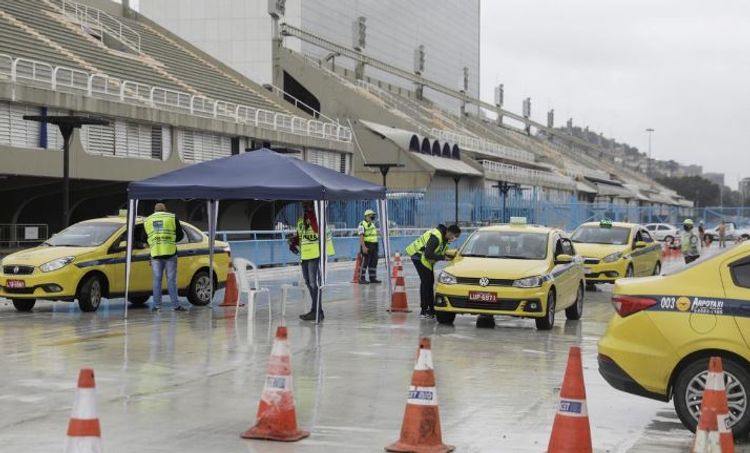 Brazil reports record 34,918 new coronavirus cases in a day