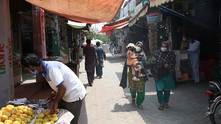 Pakistan records 136 new coronavirus deaths