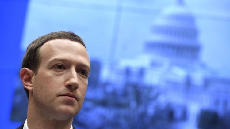 Facebook removes Trump ad over 'Nazi hate symbol'