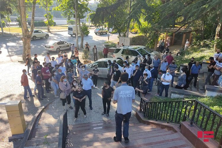 Evacuation of Azerbaijanis from Georgia started - PHOTO