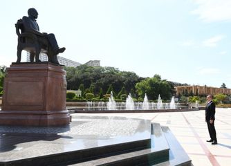 President Ilham Aliyev attended opening of above-ground pedestrian crossing in Neapol Street, Baku