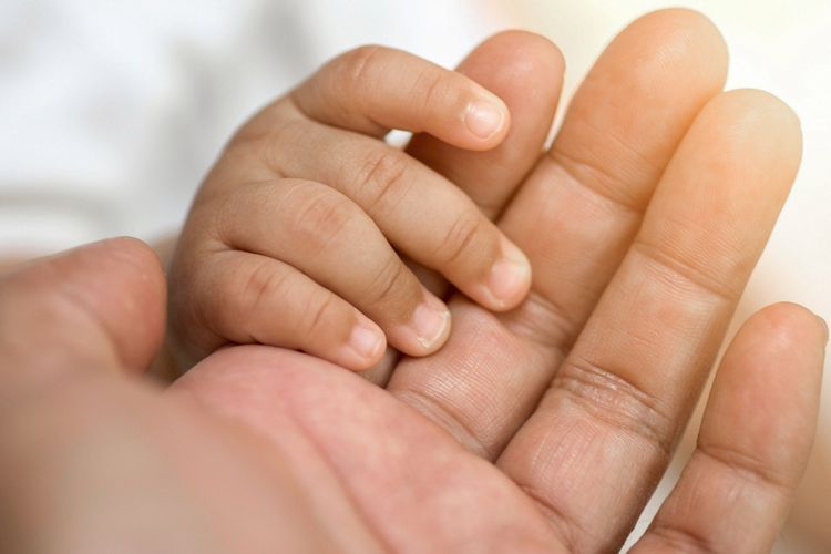   Newborn Mexican triplets test positive in 'unprecedented' case