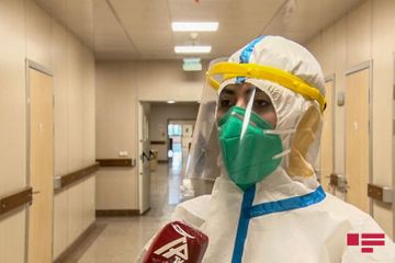 Bellicose patients, selfless doctors: They “fight” together against COVID-19 - PHOTOSESSION