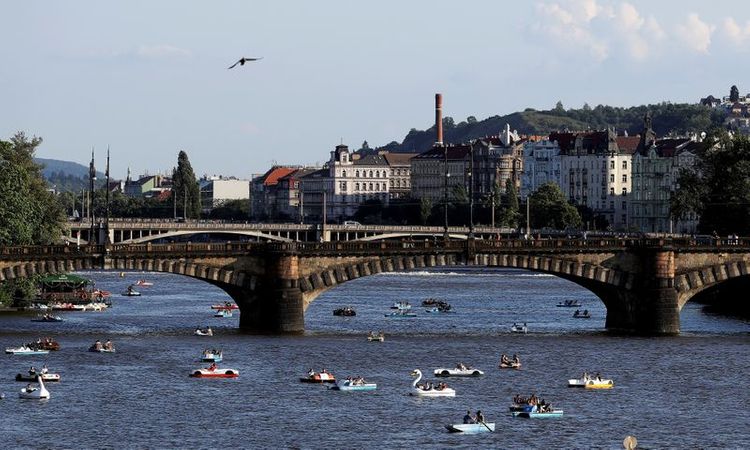 Czech Republic's daily new coronavirus cases highest since April 3