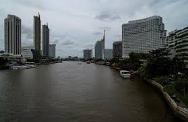 Thailand to re-open bars and allow in some foreign travellers