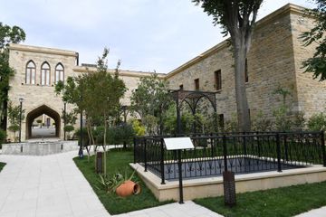 President Ilham Aliyev and first lady Mehriban Aliyeva viewed restoration and conservation works carried out in a part of Icherisheher - PHOTO