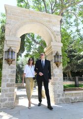 President Ilham Aliyev and first lady Mehriban Aliyeva viewed restoration and conservation works carried out in a part of Icherisheher - PHOTO