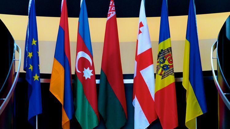EU Commissioner and Eastern Partnership FMs to meet via video conferencing