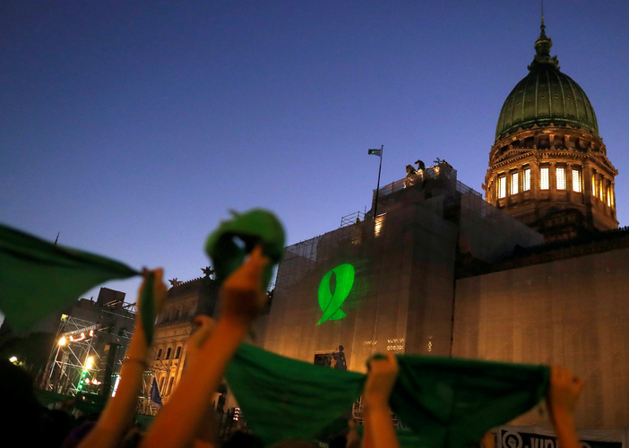 Argentine president to send abortion legalization law to Congress