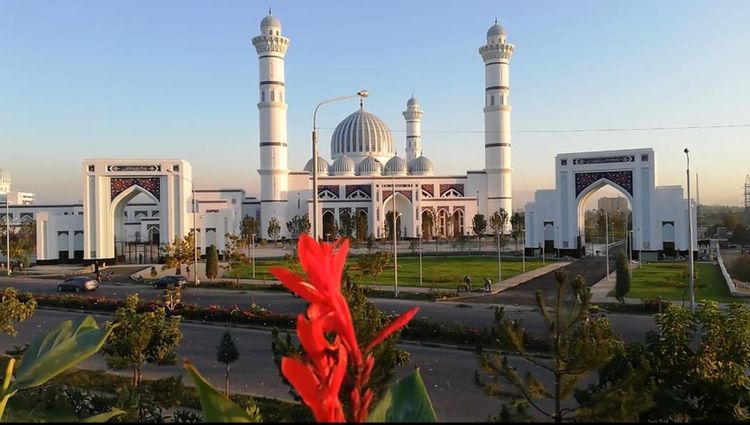 Tajikistan shuts all mosques over coronavirus fears