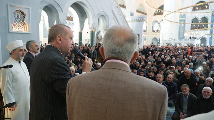 Turkish President: "Don't hug, kiss amid coronavirus"