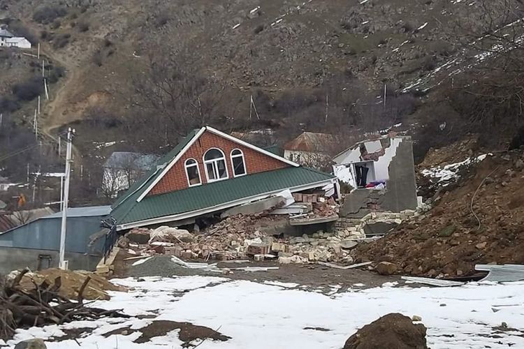 MENR specialists sent to Azerbaijan's Lerik regarding landslide