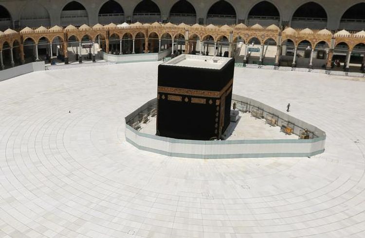 Saudi Arabia locks down Qatif region, suspends schools over coronavirus