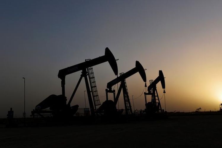 Oil plunges over 20% after Saudi Arabia slashes prices on OPEC deal collapse