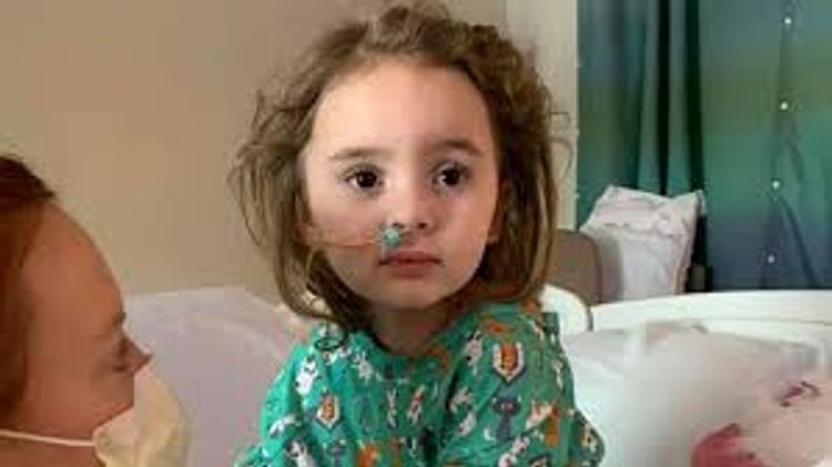 Iowa girl regains eyesight after losing vision to flu