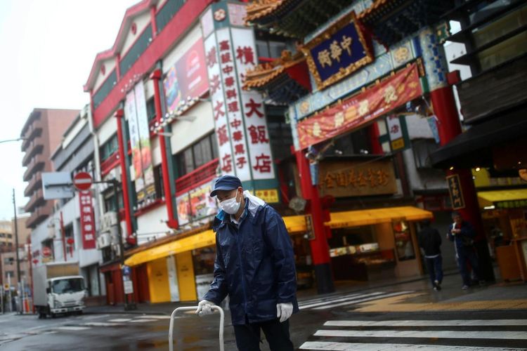 Japan plans to spend $4.1 billion on coronavirus measures