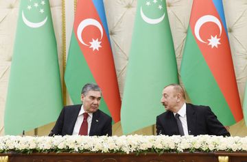 Azerbaijan, Turkmenistan signed bilateral documents
