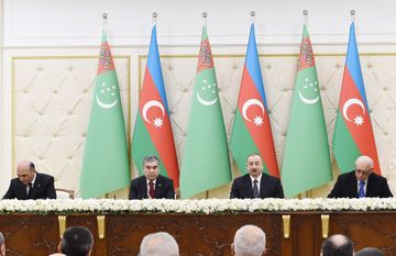 Azerbaijan, Turkmenistan signed bilateral documents