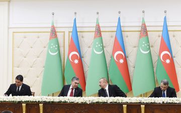 Azerbaijan, Turkmenistan signed bilateral documents