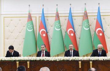 Azerbaijan, Turkmenistan signed bilateral documents