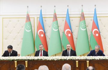Azerbaijan, Turkmenistan signed bilateral documents