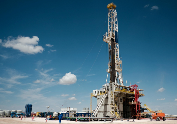 U.S. crude output growth to slow, oil prices to slump