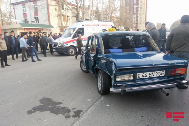 3 people injured in traffic accident in Azerbaijan’s Mingechevir - PHOTO