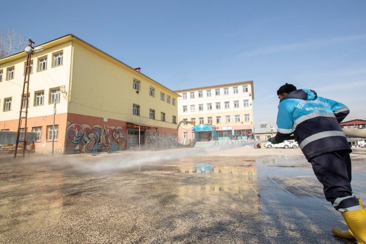 Turkey to shut schools to prevent spread of coronavirus
