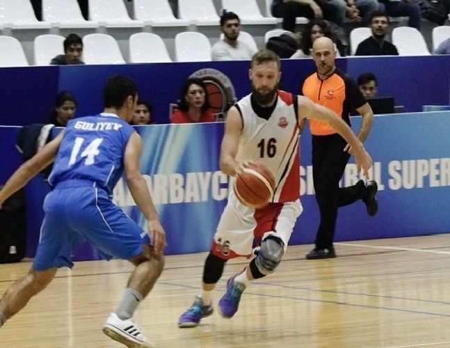Azerbaijan's Championship suspended until uncertain time