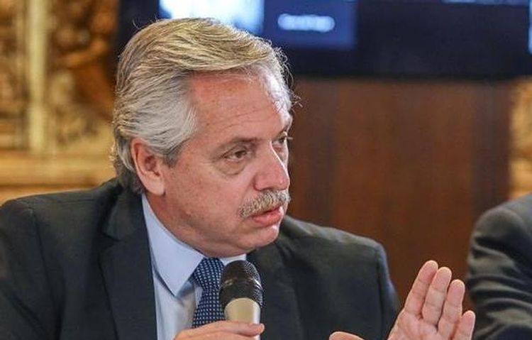 Argentina closes its borders to prevent coronavirus spread, says president
