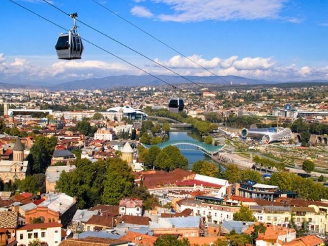 Georgia bans all foreigners from entering the country