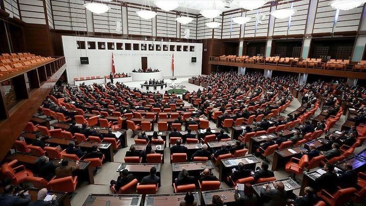  Political parties in Turkey cancel parliament meetings amid coronavirus