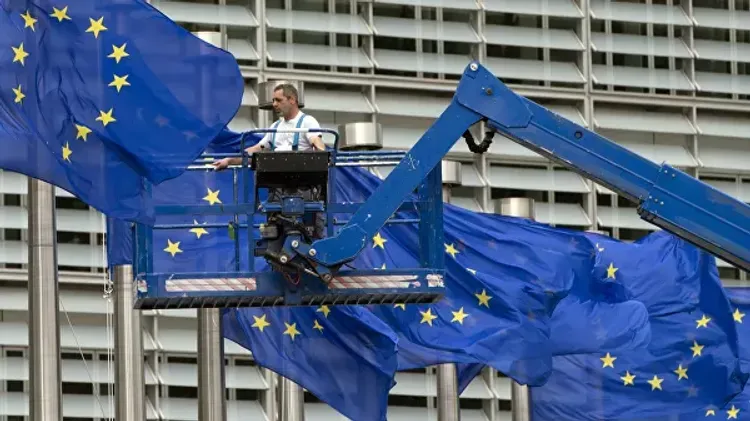 Temporary ban on non-essential travel to EU