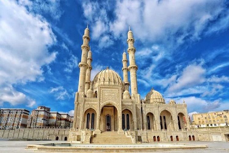 Prayers at mosques and all other places of worship suspended in Azerbaijan