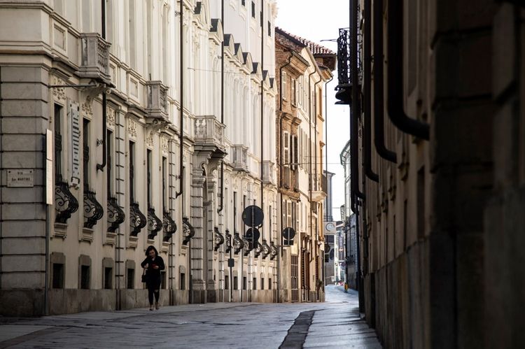 Italy set to extend quarantine period and tighten rules