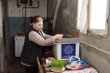 Heydar Aliyev Foundation presents Novruz holiday gifts to families, receiving targeted social assistance - PHOTO