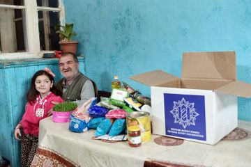 Heydar Aliyev Foundation presents Novruz holiday gifts to families, receiving targeted social assistance - PHOTO