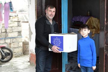 Heydar Aliyev Foundation presents Novruz holiday gifts to families, receiving targeted social assistance - PHOTO